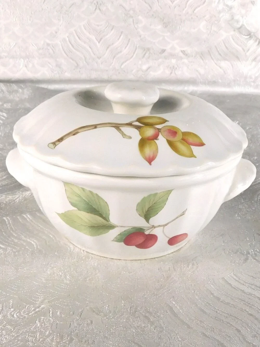 Set of Five Mikasa Belle Terre Individual Casserole Dishes with Lids # 27808